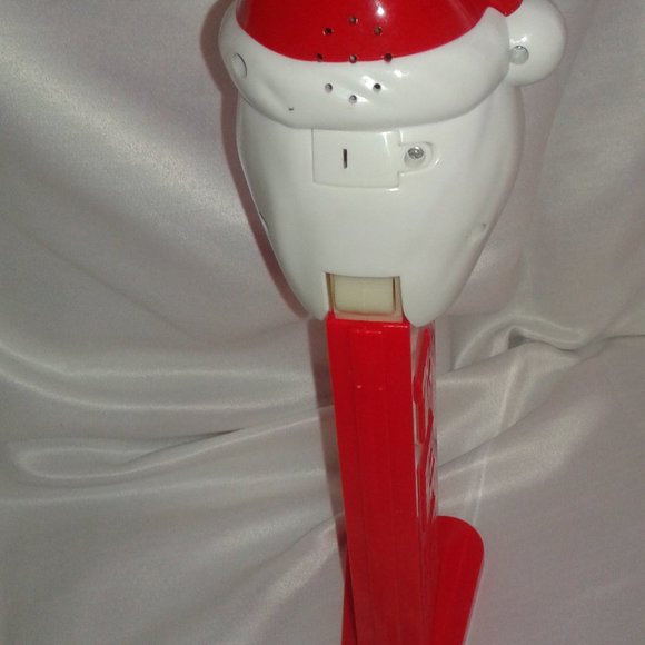 PEZ - Picture 4 of 5